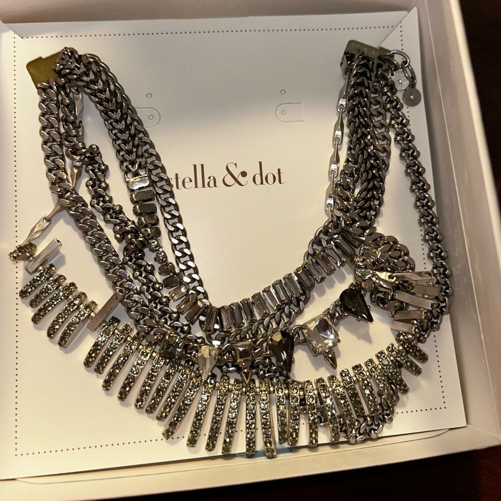 Stella & Dot Silver Necklace